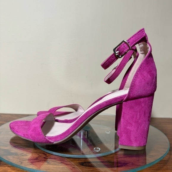BANDOLINO Women's Armory Dress Sandals - Magenta Faux Suede - size 7 - Picture 4 of 14